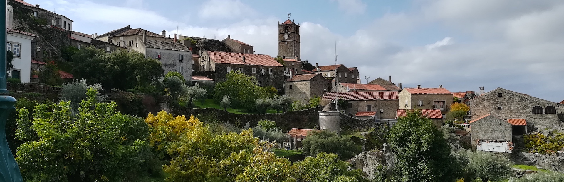 Castelo Branco audio tour: Descubriendo a la Aldea Histórica de Monsanto (ES)