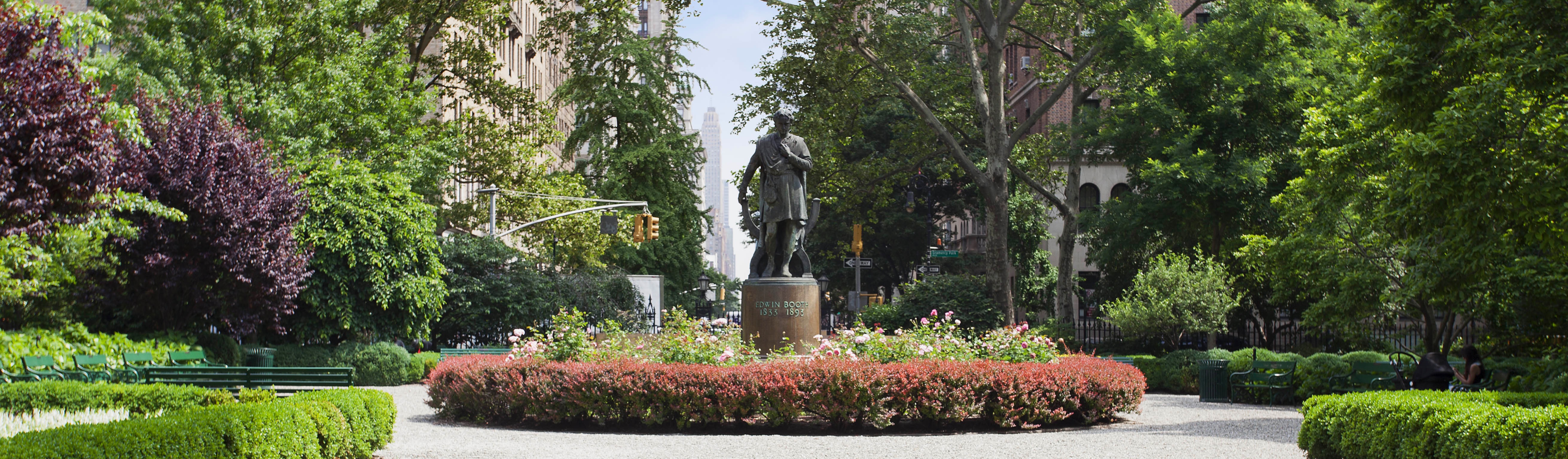 New York City, New York audio tour: INFINITE CITY #6: Mayors, Writers and Peculiar Churches