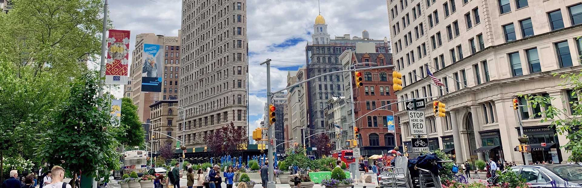 New York City, New York audio tour: INFINITE CITY #7: Mansions, Murder and Monoliths