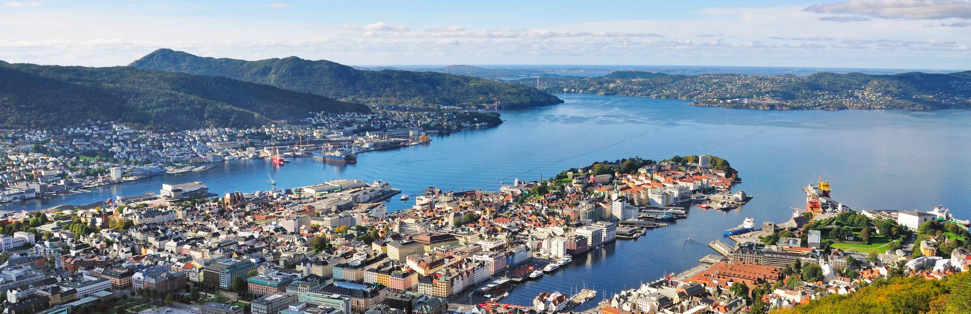 Right to Roam: A Scenic Hike from Bergen's Fish Market up Mount Fløyen