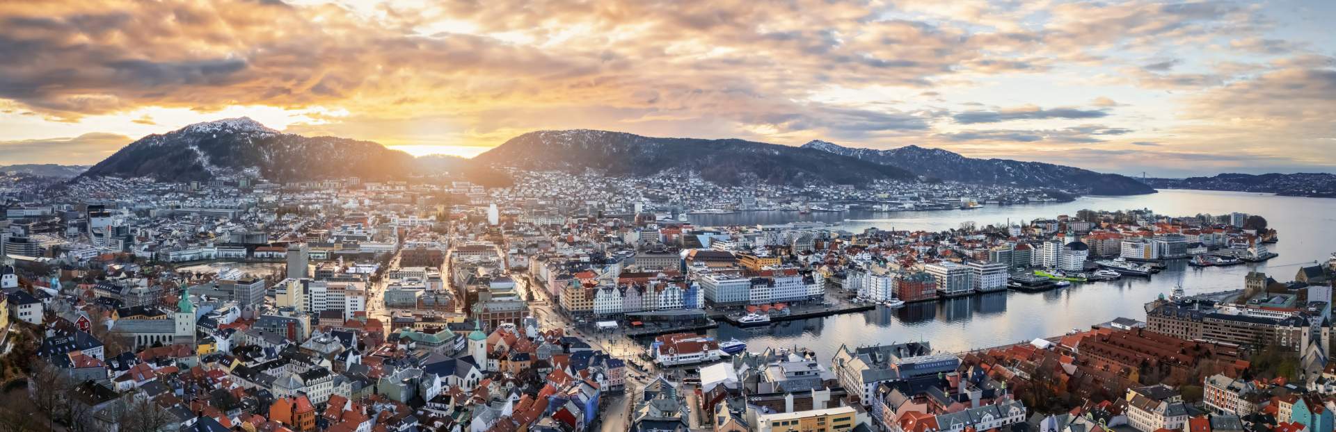 Image of Picturesque Pocket Bergen: A Walk from the Harbor to Mount Fløyen