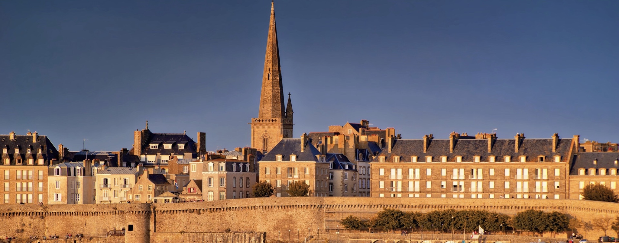 Image of Presque Imprenable : Découvrez les Secrets et Histoires de Saint-Malo