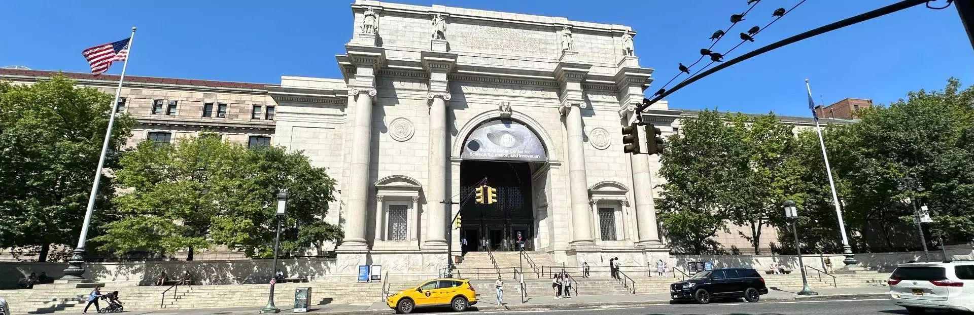 New York City audio tour: American Museum of Natural History: An Audio Guide with Context