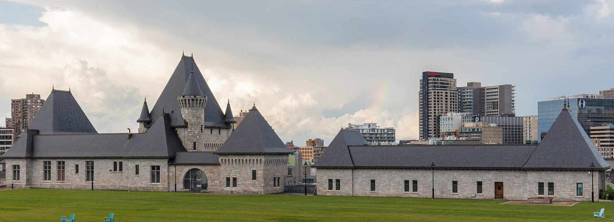 Image of Mansions and Museums: A Walking Tour of Montreal's Golden Square Mile