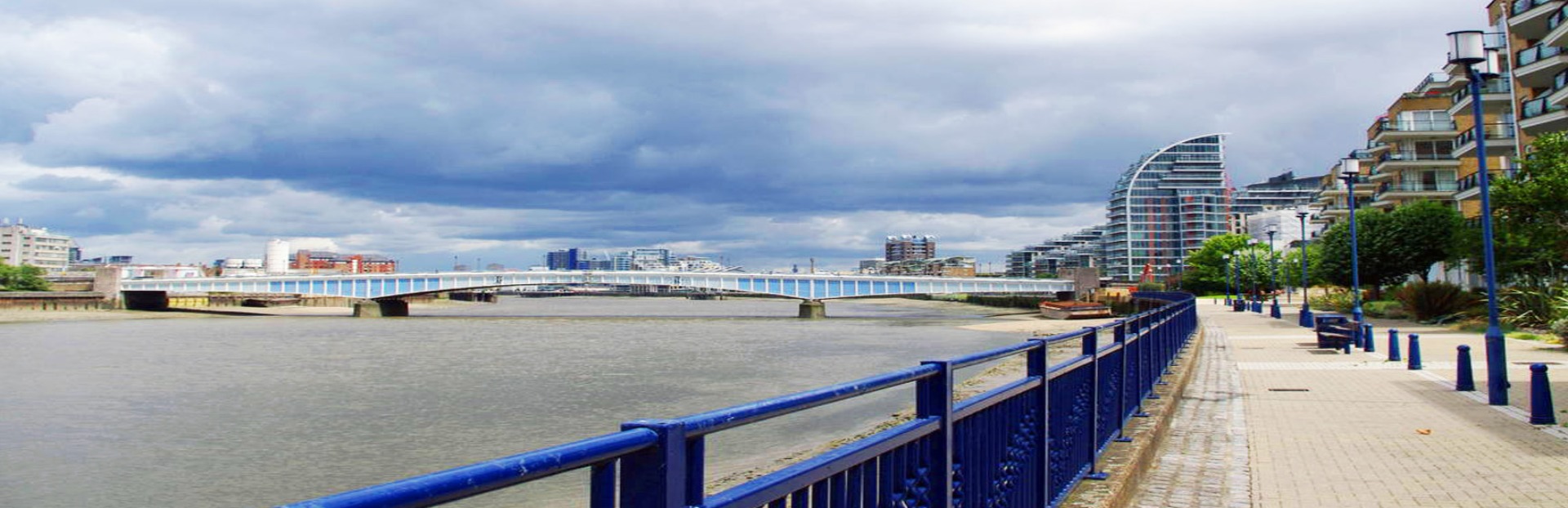 Image of Walking Wandsworth: A Riverside Stroll between Putney and Battersea