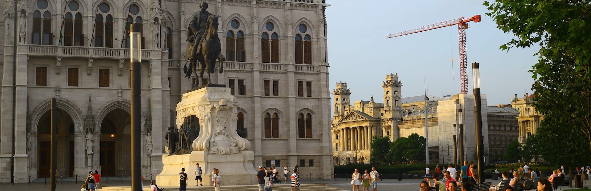 Image of Downtown Budapest: A Guide to its Past and Present