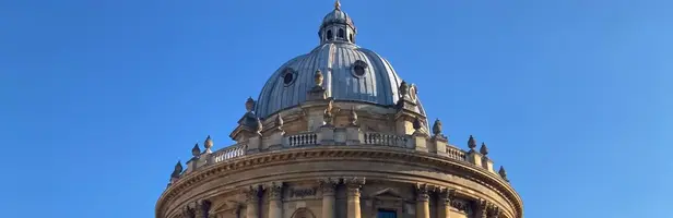 Secret Oxford Walking Tour: Hidden Lanes and Famous Landmarks