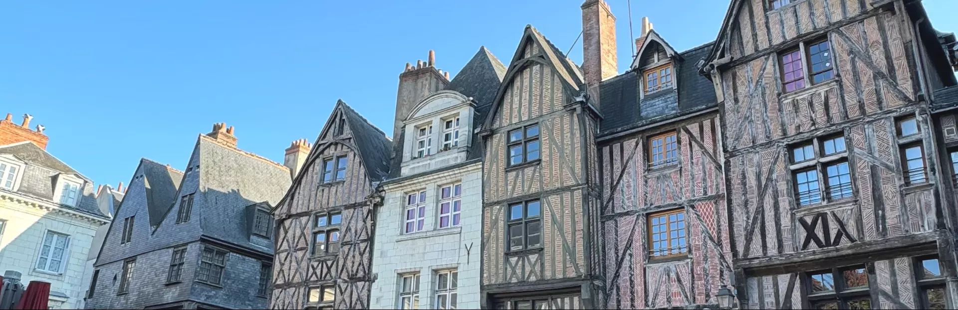 Tours audio tour: Medieval Streets and Gourmet Eats: A Guide to the City of Tours