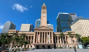 Brisbane's Layers: A Tour of Murals, Bridges and River Views