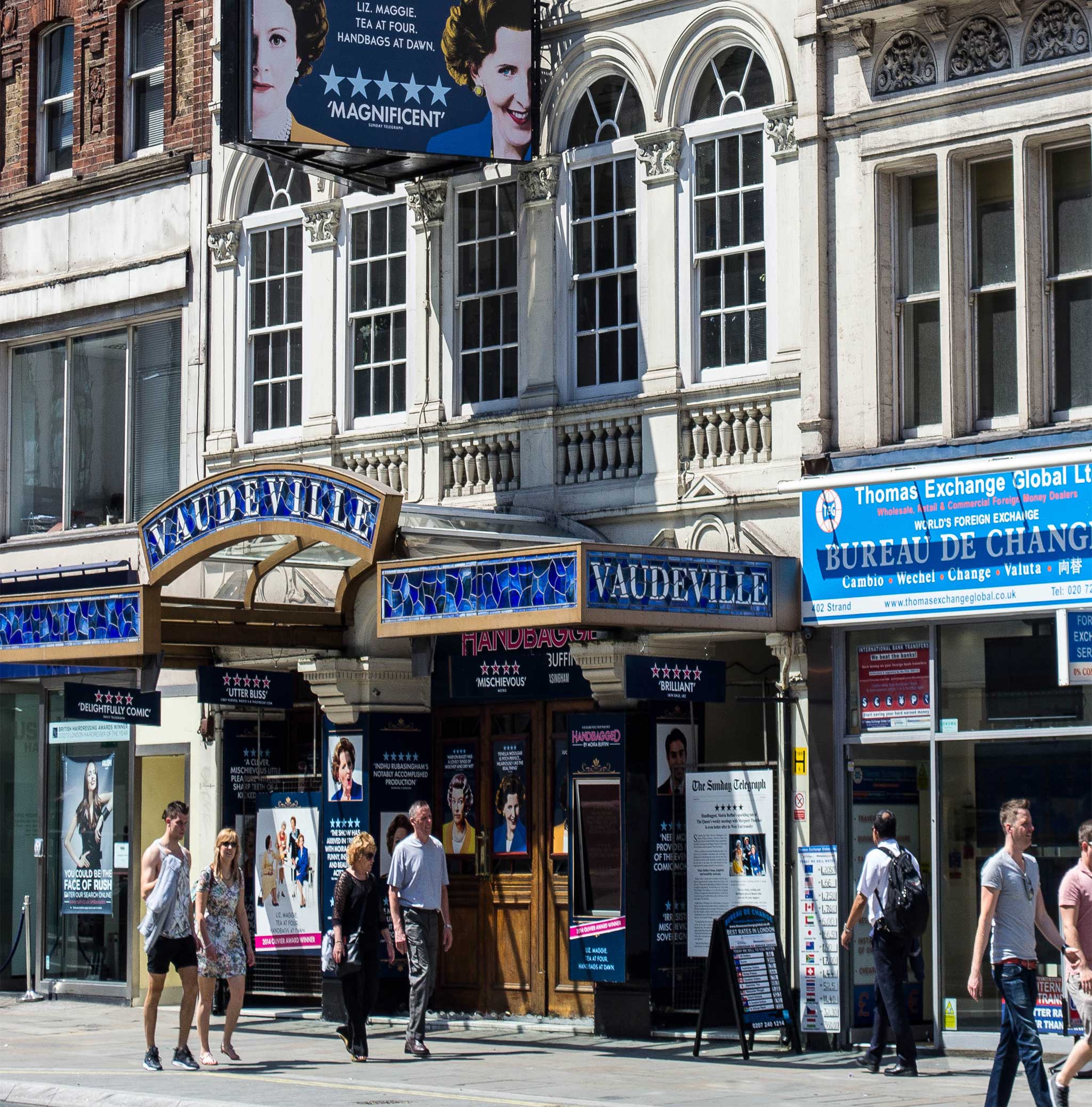 沃德威尔剧场和艾德菲剧院 on london audio tour 与甘道夫伊恩迈凯伦