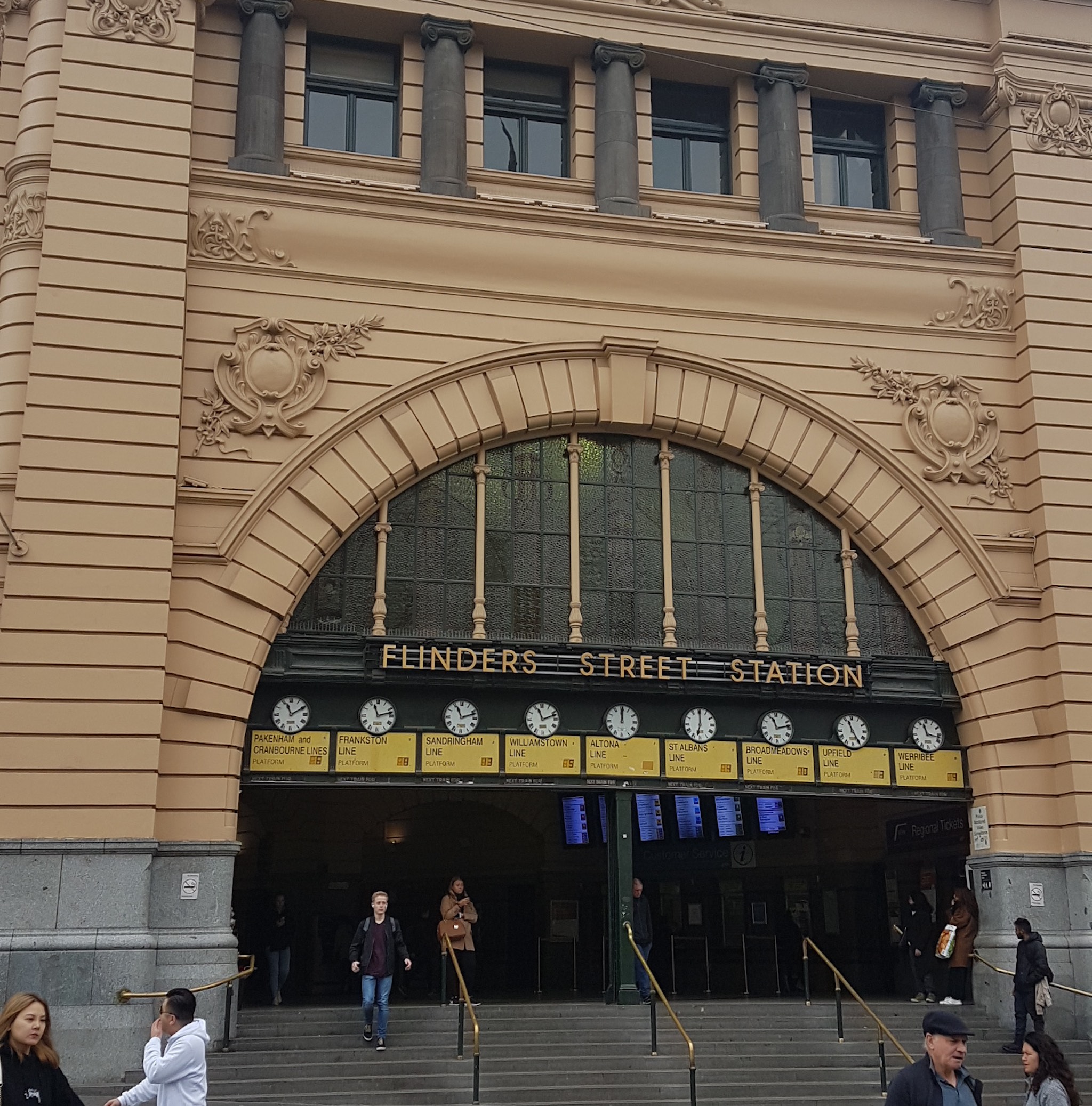 flinders-street-station