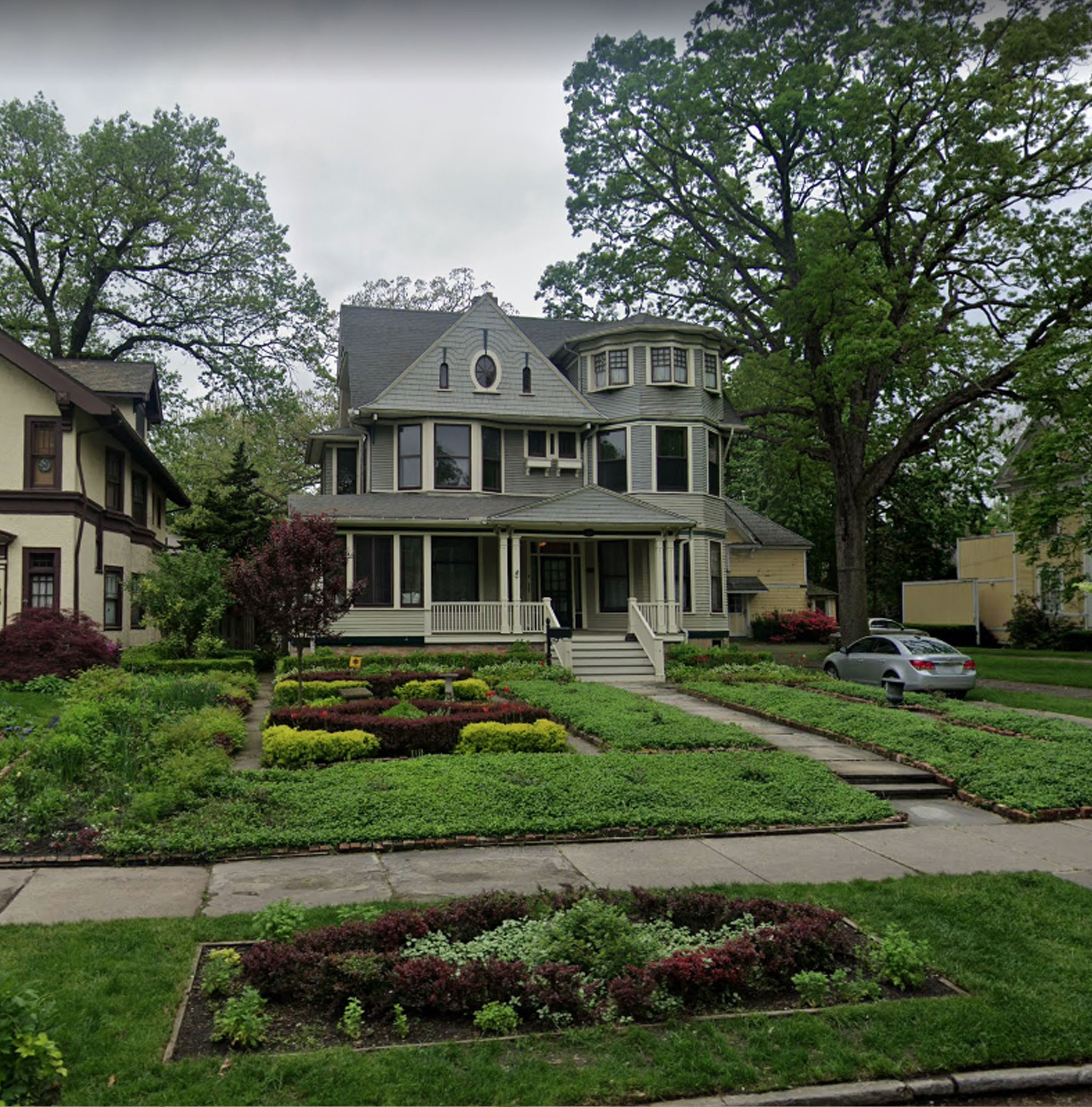 Cartwright House and Robinwood Hospital for Women | 2373 - 2364 Robinwood  Ave. » Toledo, Ohio audio guide app » VoiceMap