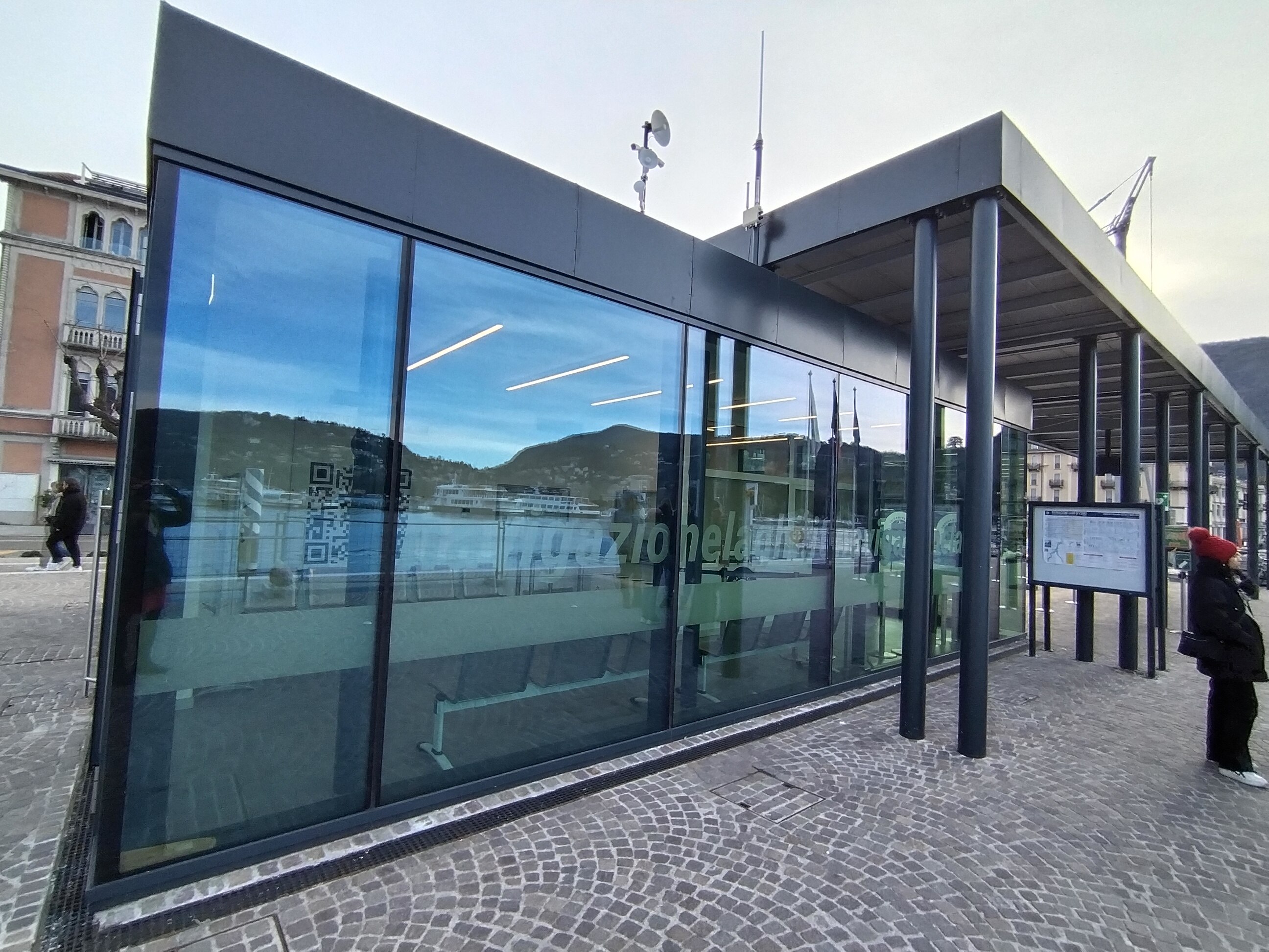 Piazza Cavour Lake Como Self guided Audio Tour App VoiceMap