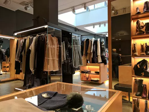 DMAG Outlet » Milan audio guide app » VoiceMap