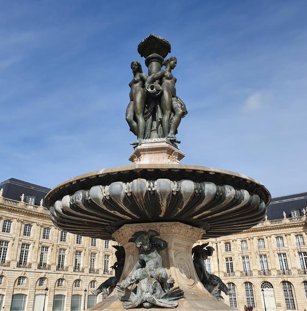Place de la Bourse and the Three Graces » Bordeaux self-guided