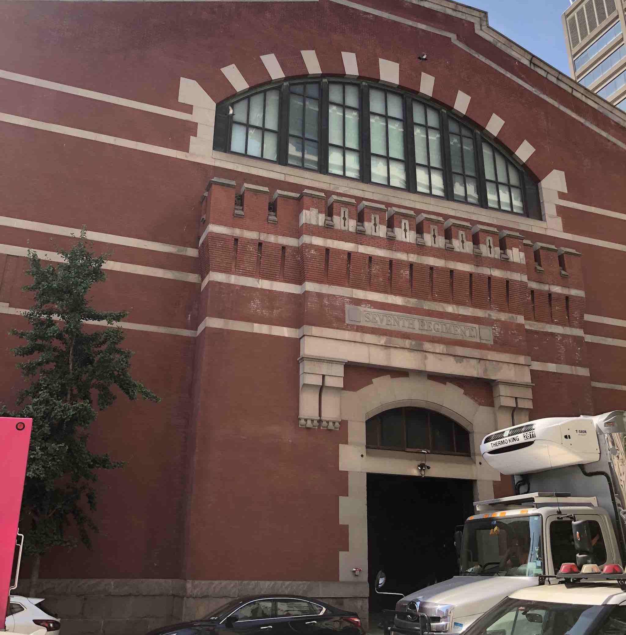 Armory Building Park Avenue Armory » New York City self-guided audio tour app » VoiceMap