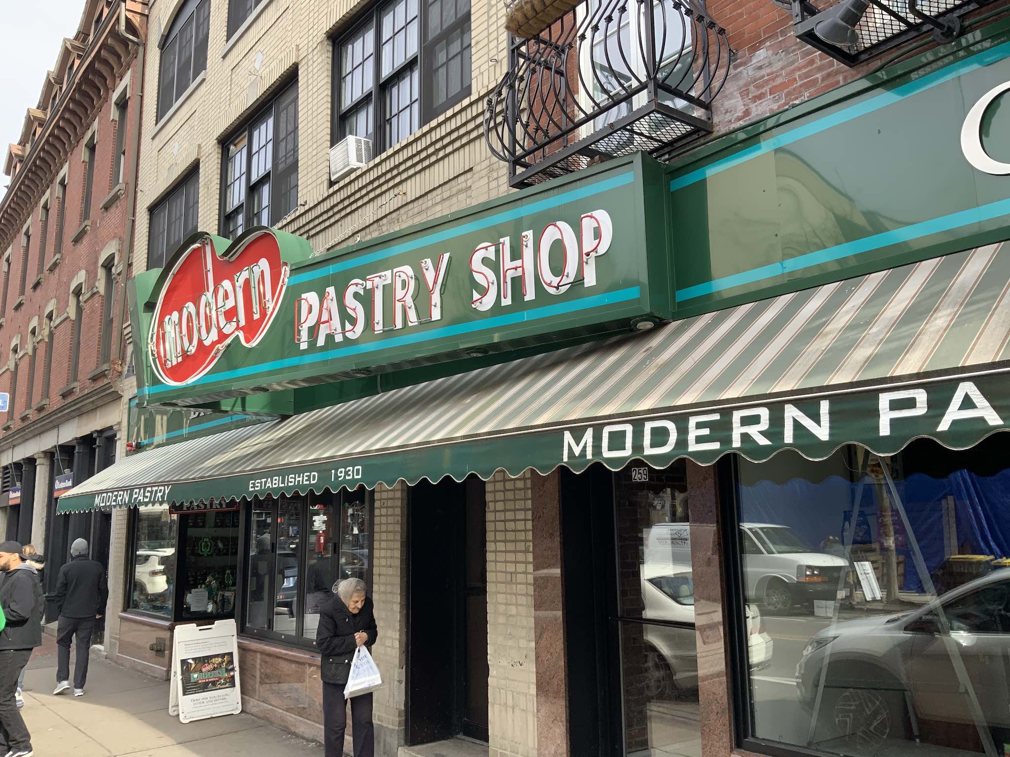 Pastry Ma Modern Pastry / Cafe Paradiso » Boston, Massachusetts self-guided audio ...