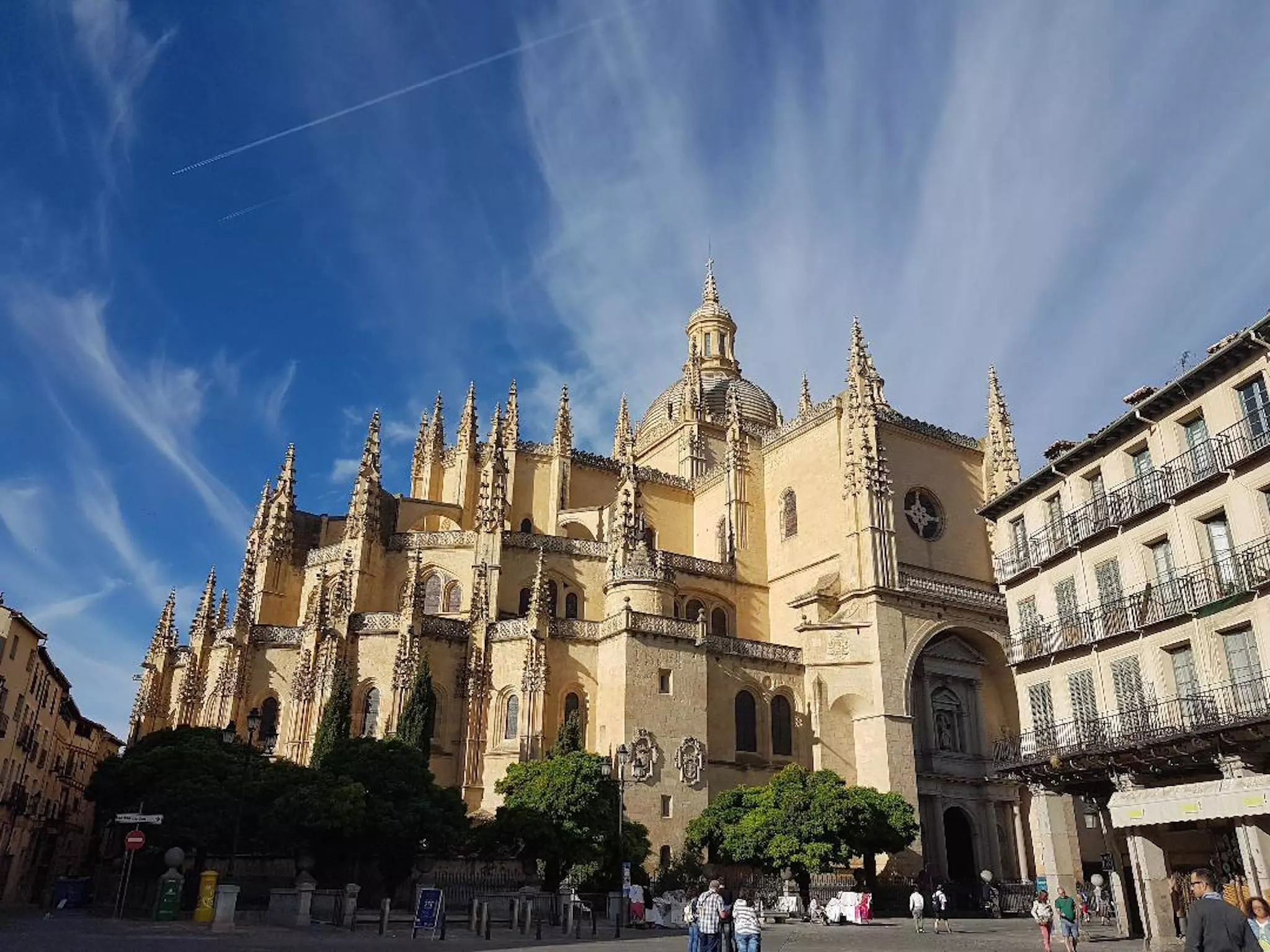 Main Square - Cathedral » Segovia self-guided audio tour app » VoiceMap