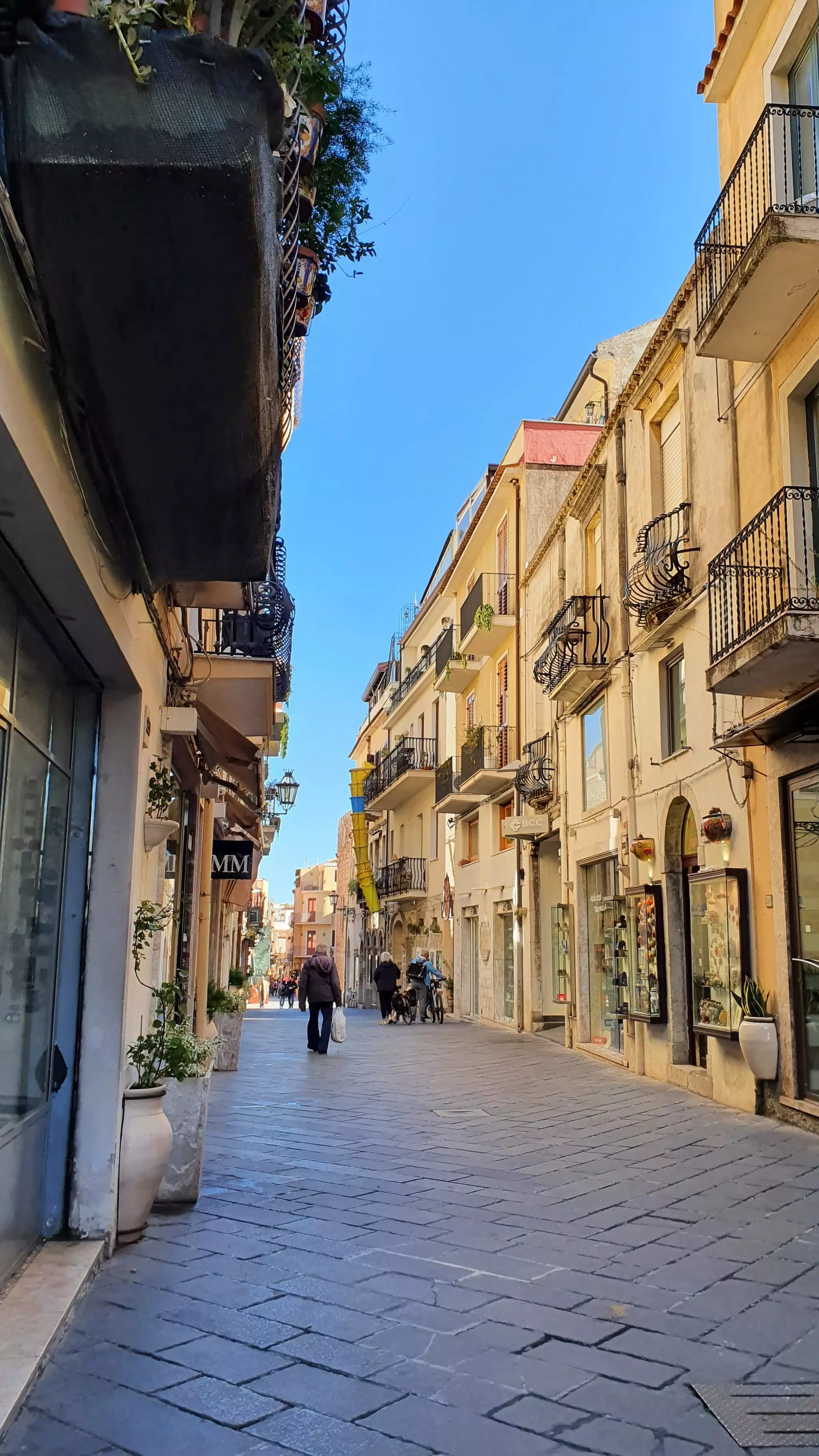 Corso Umberto Taormina Self guided Audio Tour App VoiceMap corso-umberto-taormina-self-guided-audio-tour-app-voicemap