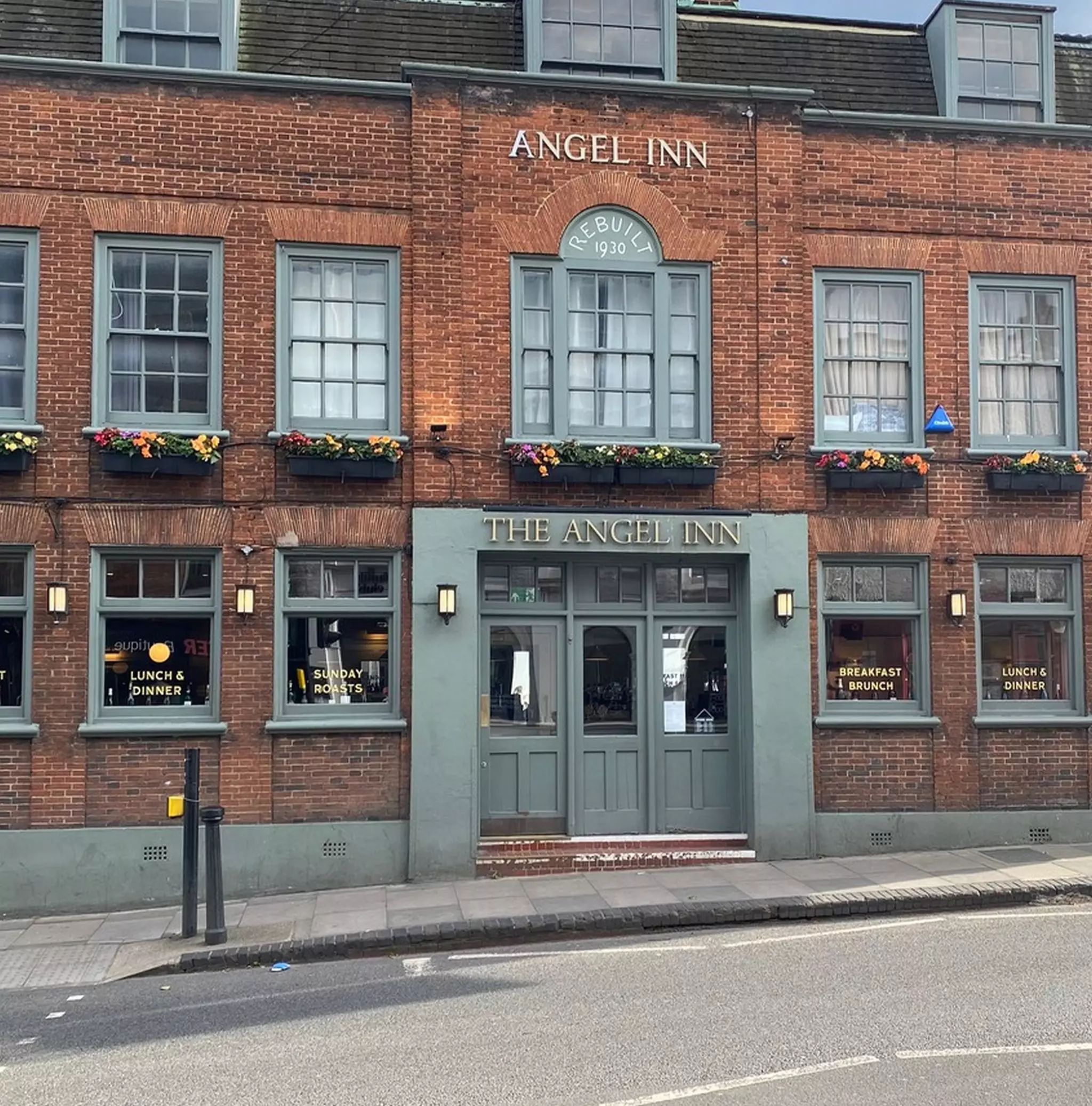 The Angel Inn » London self-guided audio tour app » VoiceMap