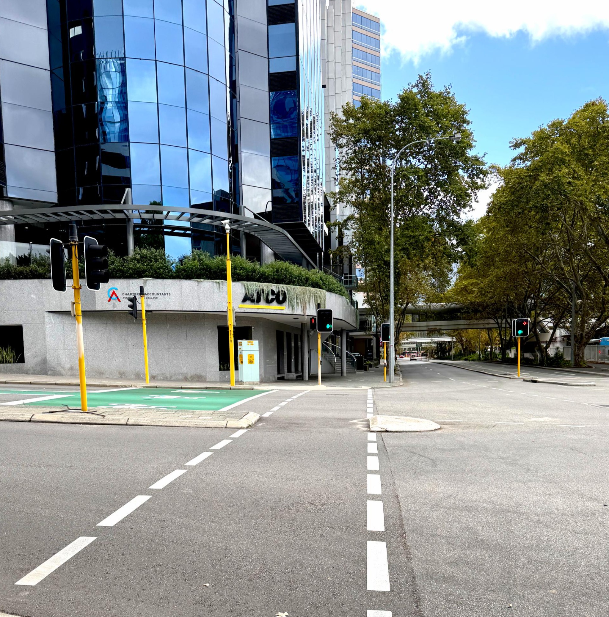 Swan River Mania » Perth self-guided audio tour app » VoiceMap