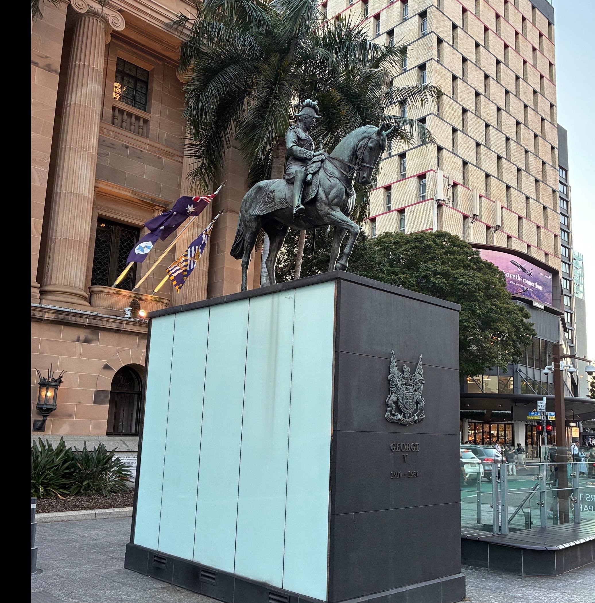 King George 5 Statue » Brisbane self-guided audio tour app » VoiceMap