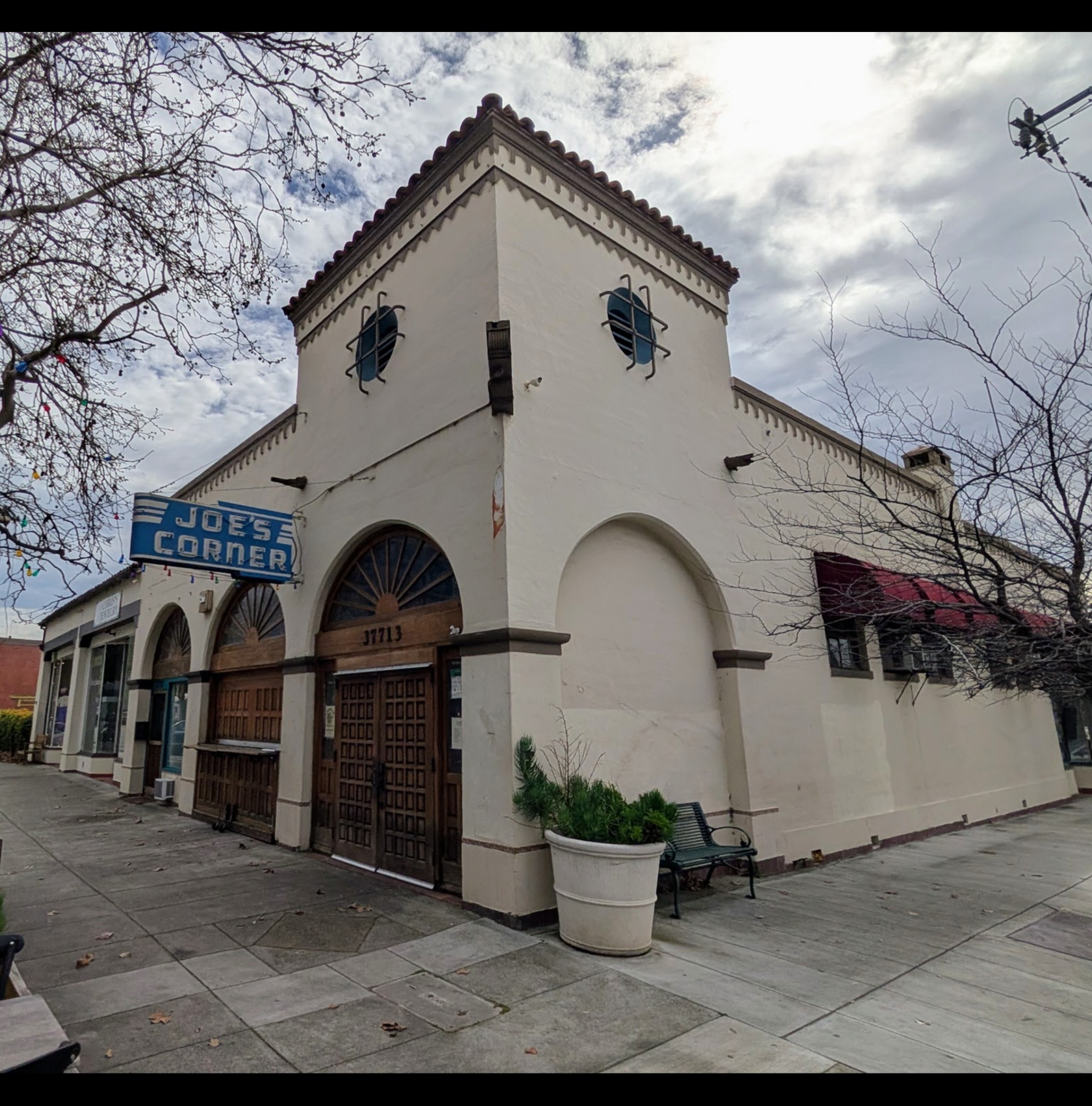 Joe's Corner » Fremont, California self-guided audio tour app