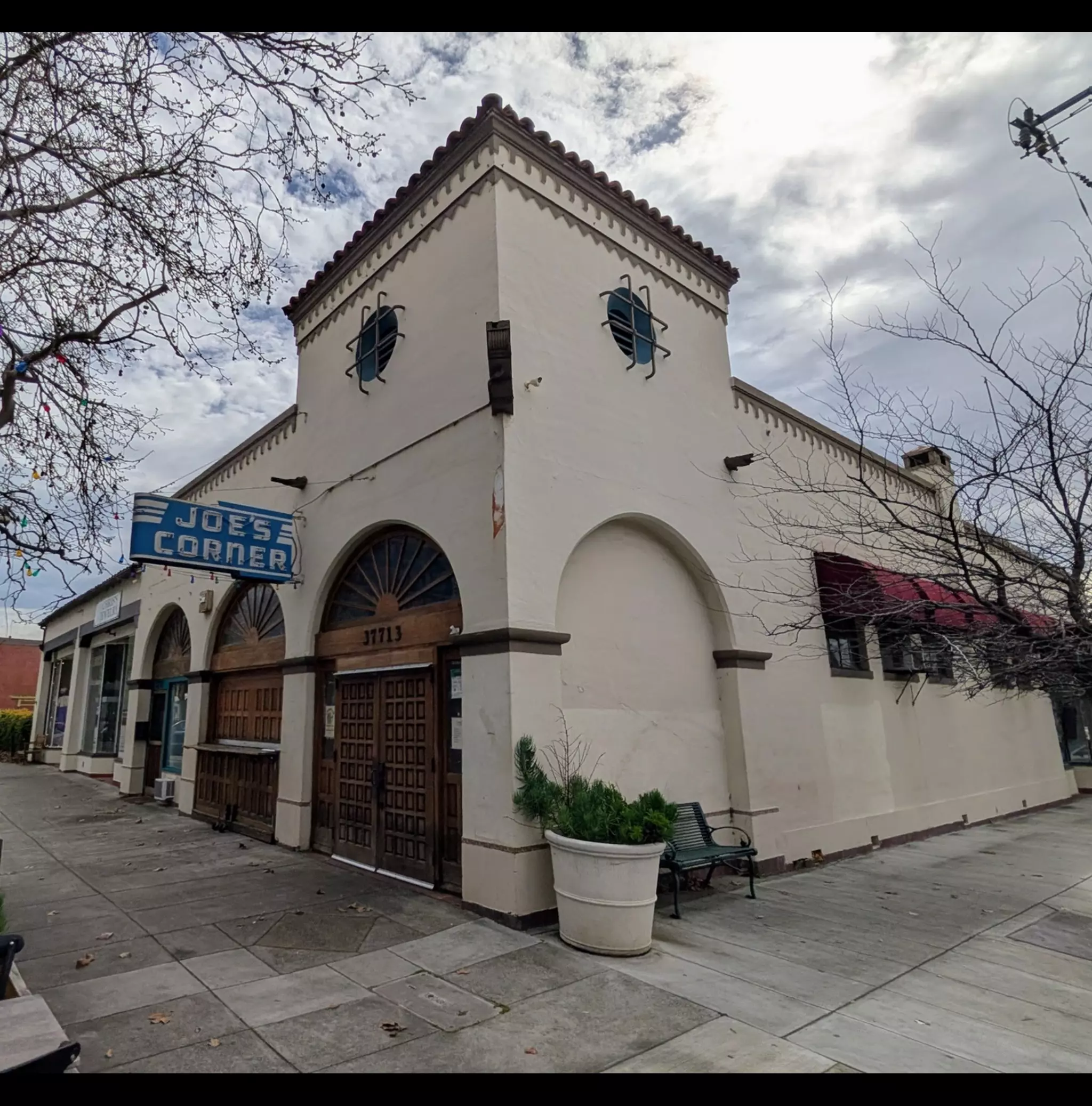 Joe's Corner » Fremont, California self-guided audio tour app